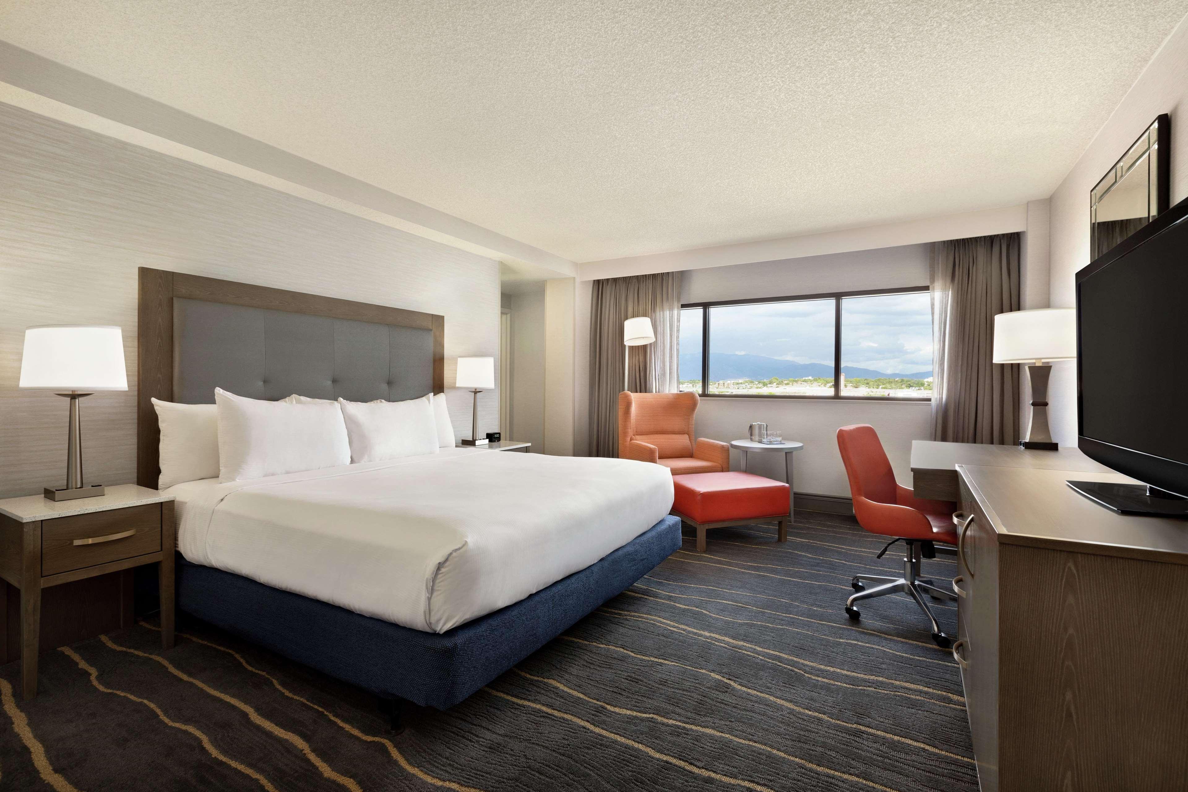 Doubletree By Hilton Hotel Албукерке Екстериор снимка