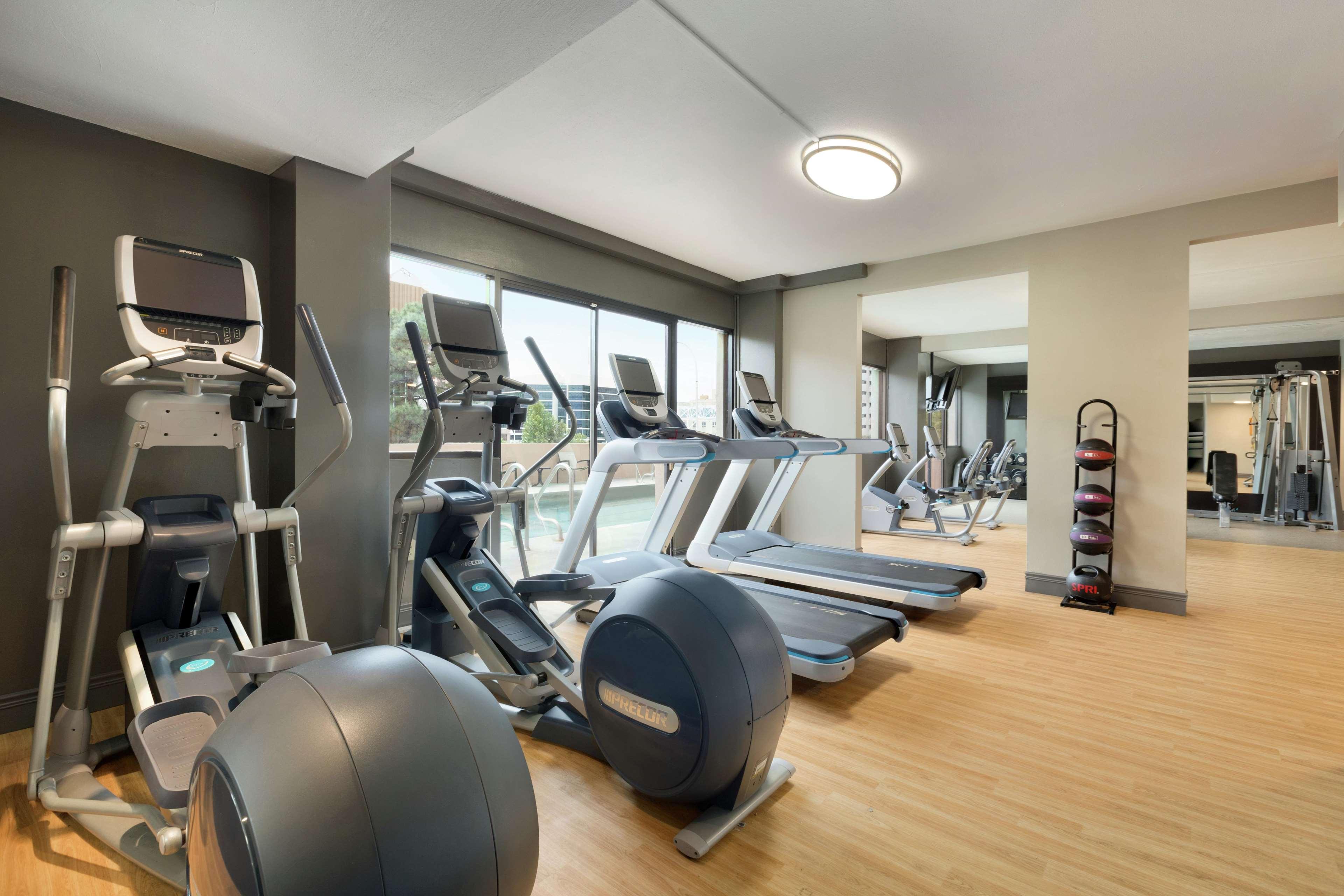 Doubletree By Hilton Hotel Албукерке Екстериор снимка