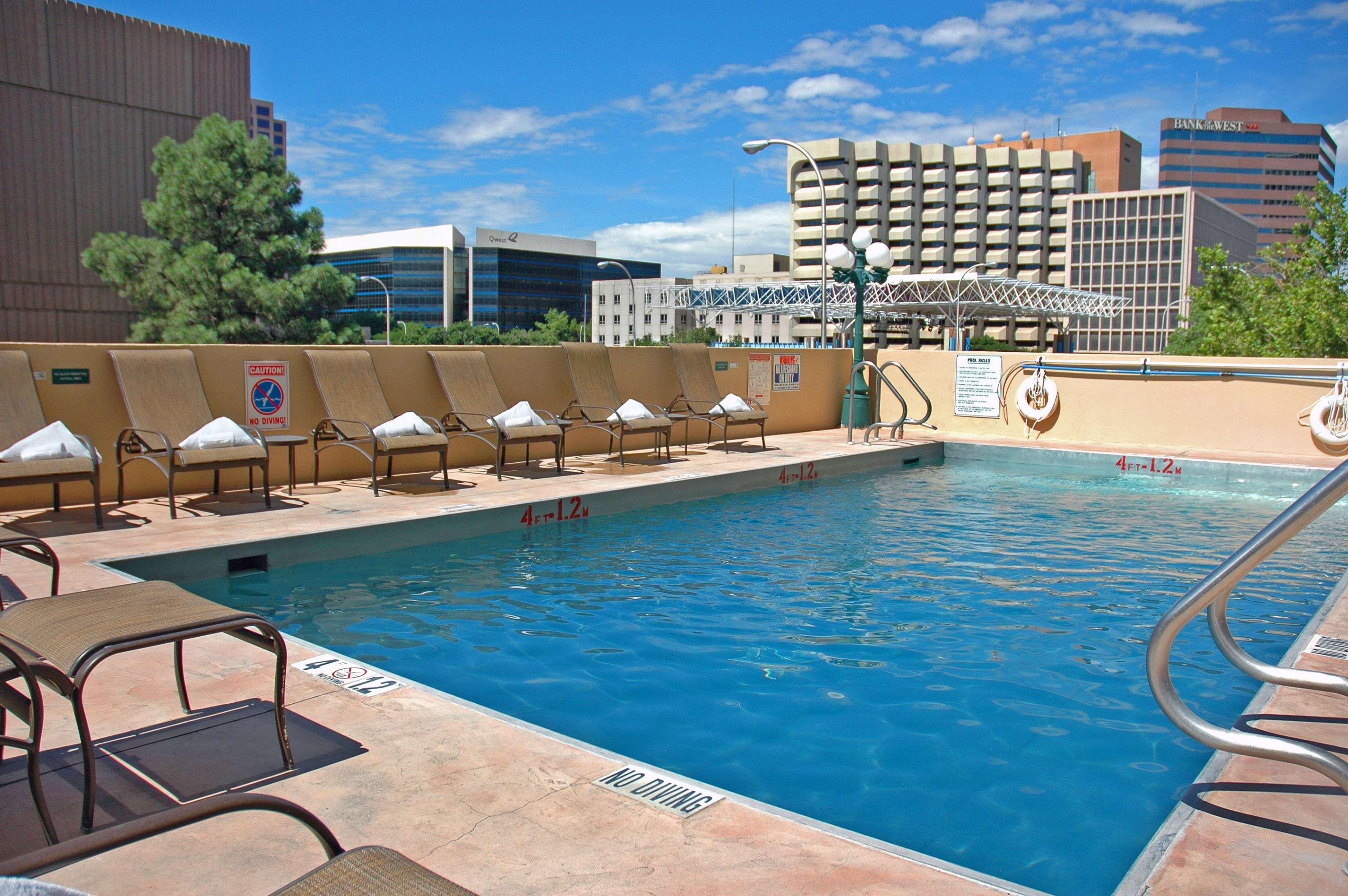 Doubletree By Hilton Hotel Албукерке Екстериор снимка