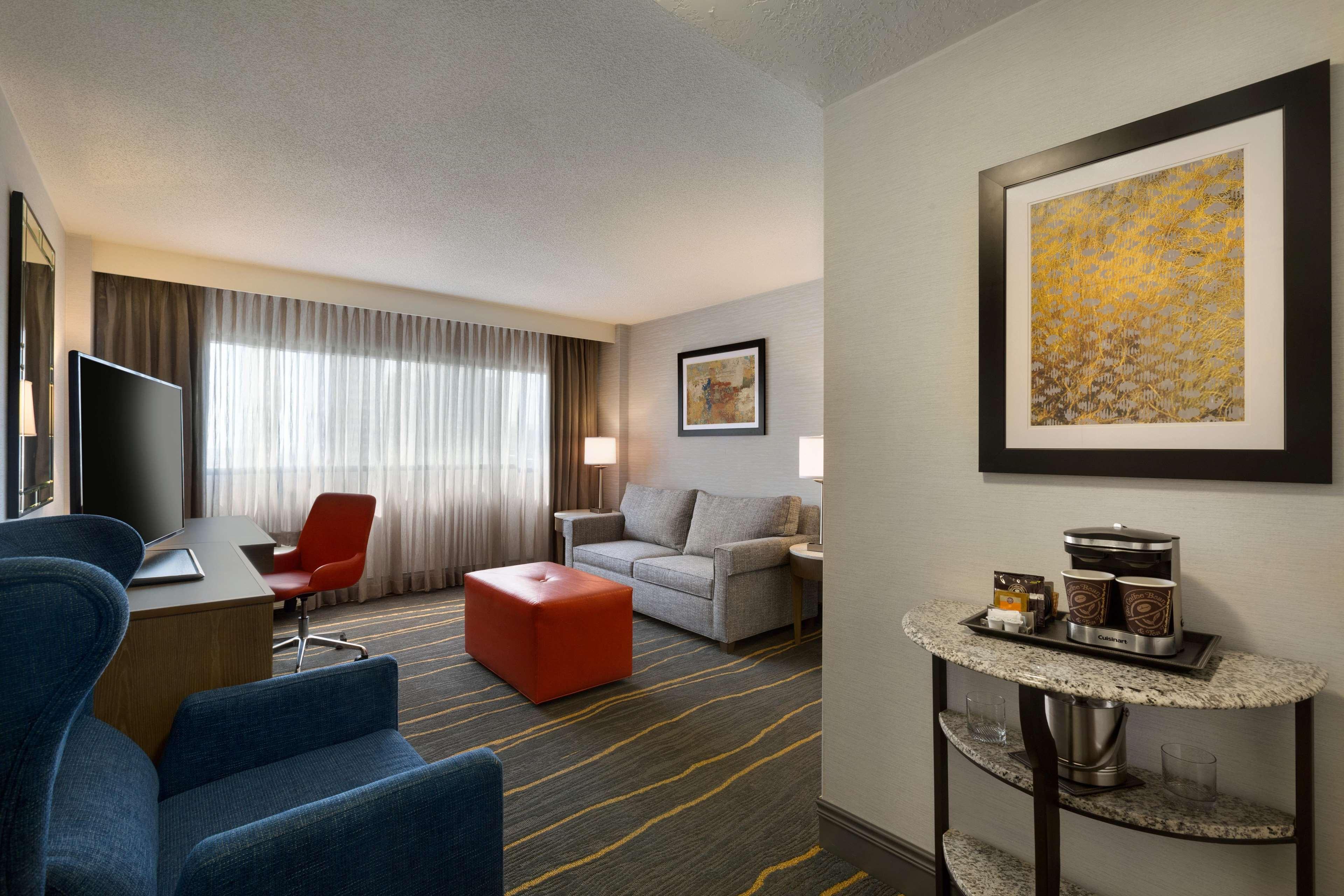 Doubletree By Hilton Hotel Албукерке Екстериор снимка