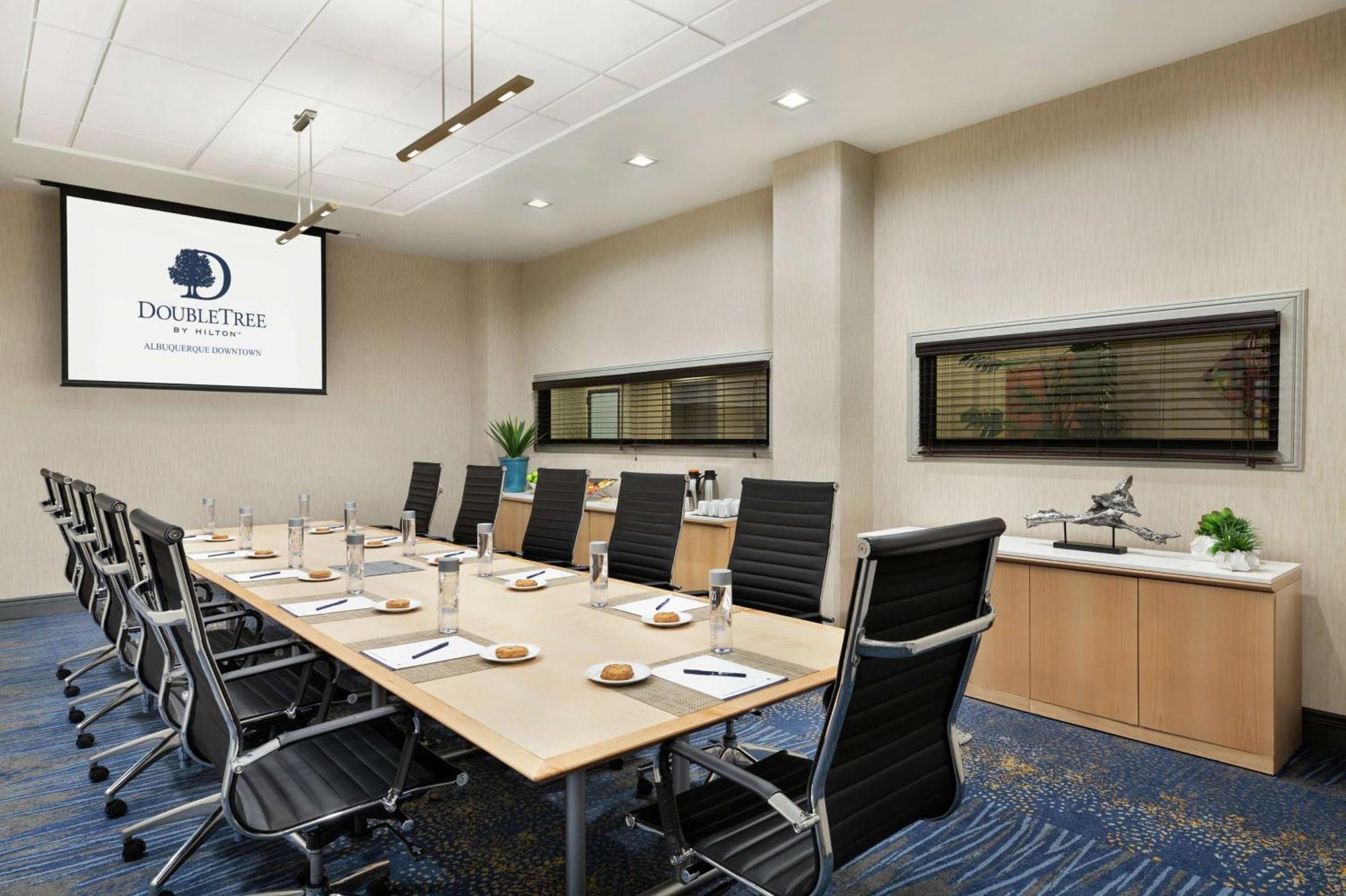 Doubletree By Hilton Hotel Албукерке Екстериор снимка