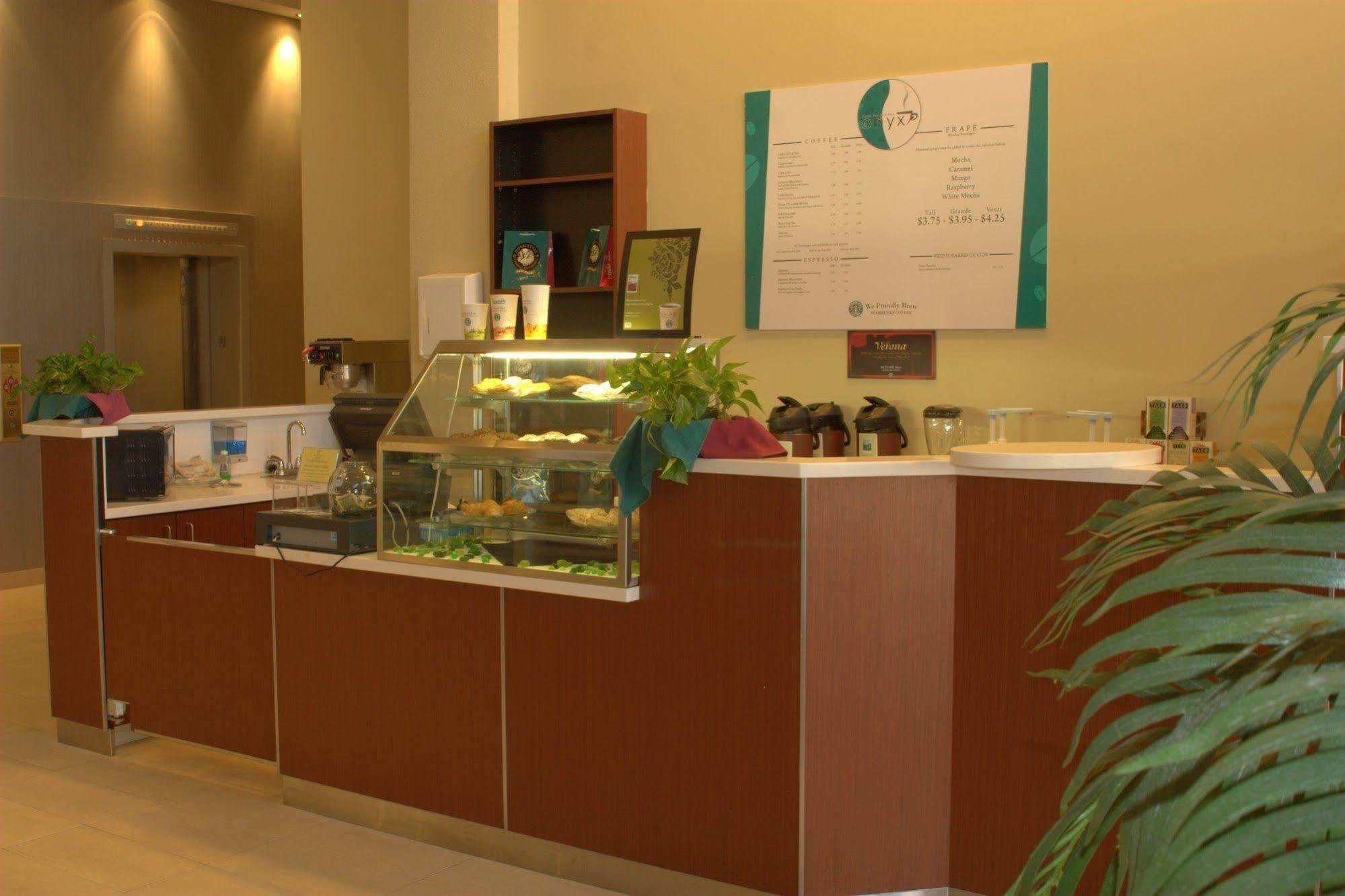 Doubletree By Hilton Hotel Албукерке Екстериор снимка